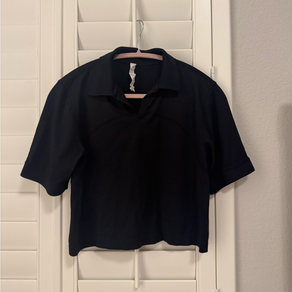 lululemon athletica Black short sleeve polo Crop Top